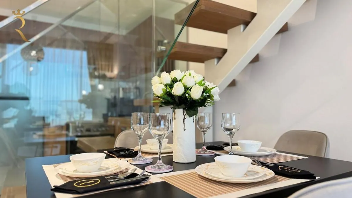 Rooftop Luxury 2Br Haven With Jacuzzi In Masdar City Abu Dhabi 0*,