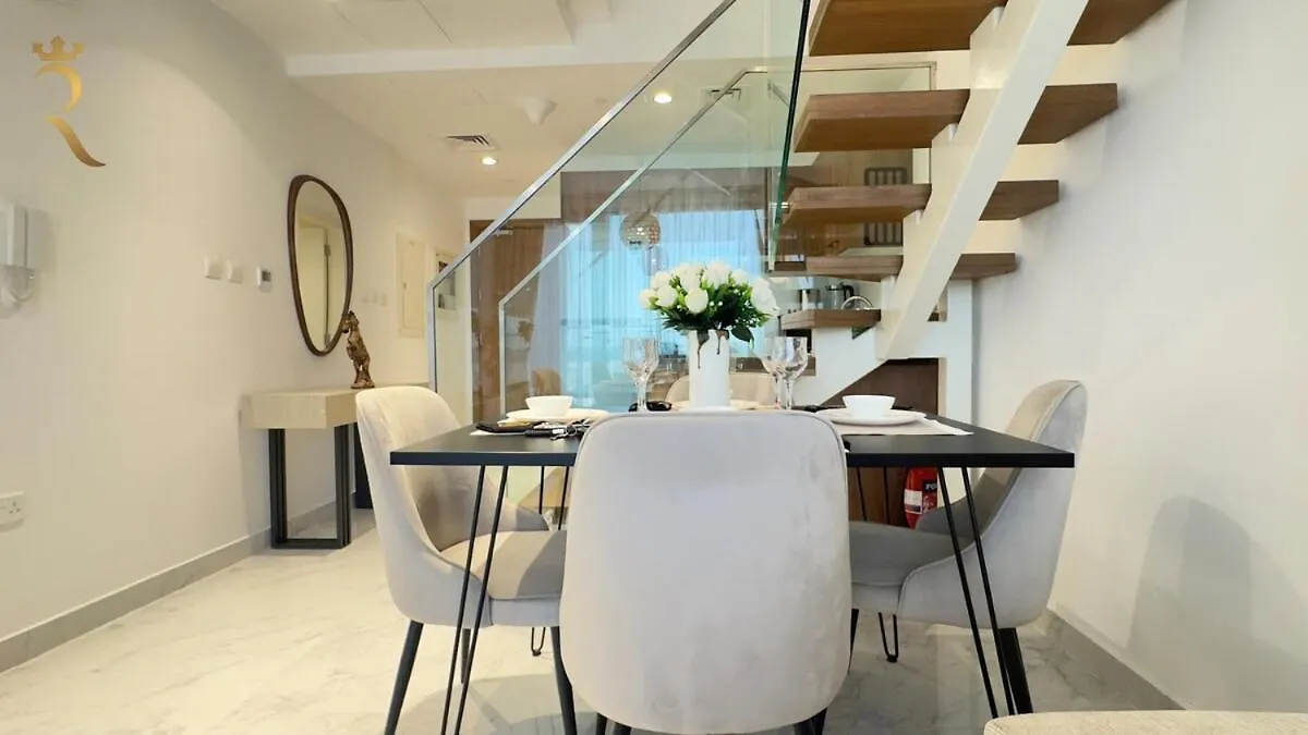 Rooftop Luxury 2Br Haven With Jacuzzi In Masdar City アブダビ アラブ首長国連邦