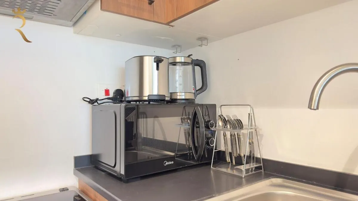 Rooftop Luxury 2Br Haven With Jacuzzi In Masdar City アブダビ 0*,